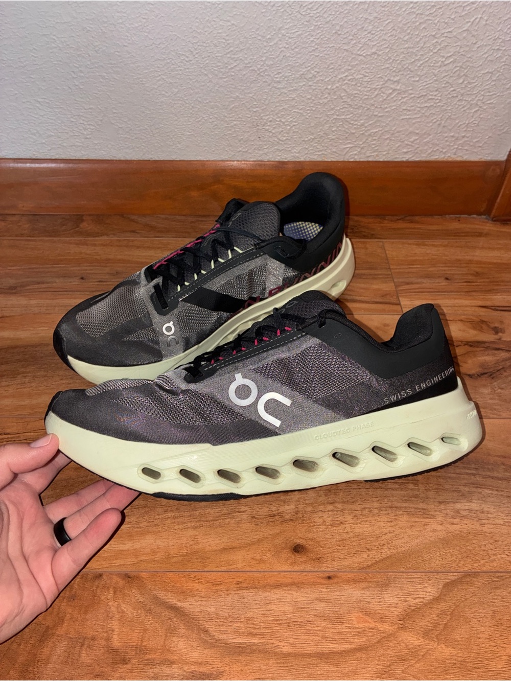 On Cloudsurfer Next Women’s Athletic Running Sneaker Shoes - size 11